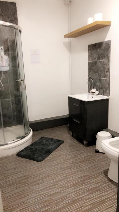 KINGS - Budget Hotel Blackburn  Eksteriør billede