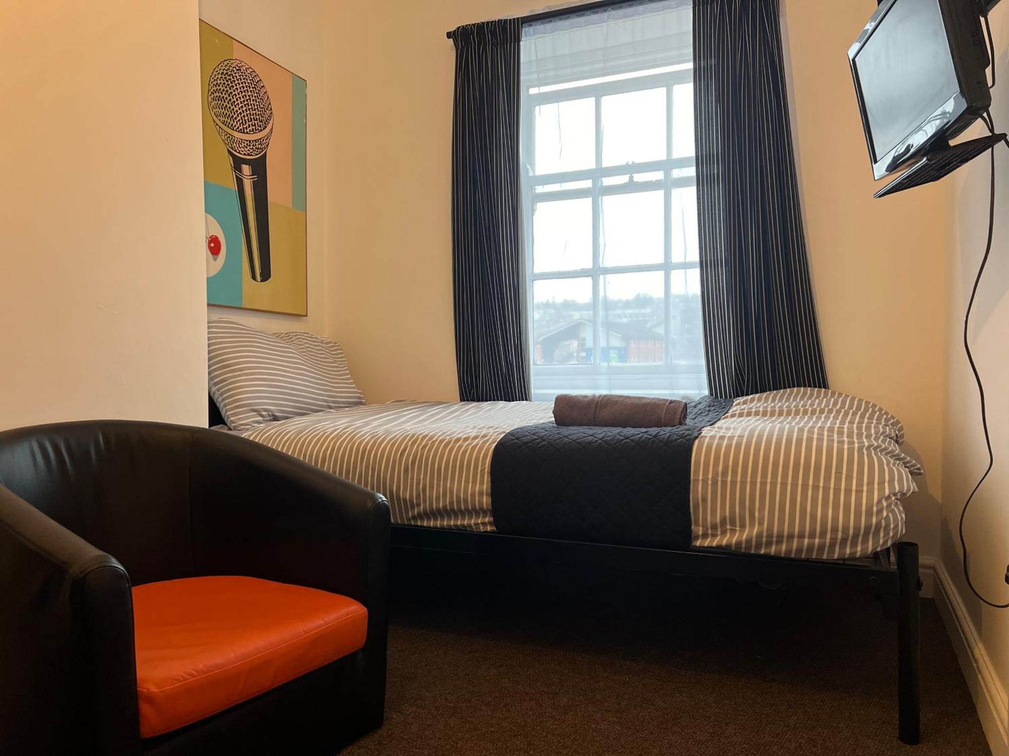 KINGS - Budget Hotel Blackburn  Eksteriør billede